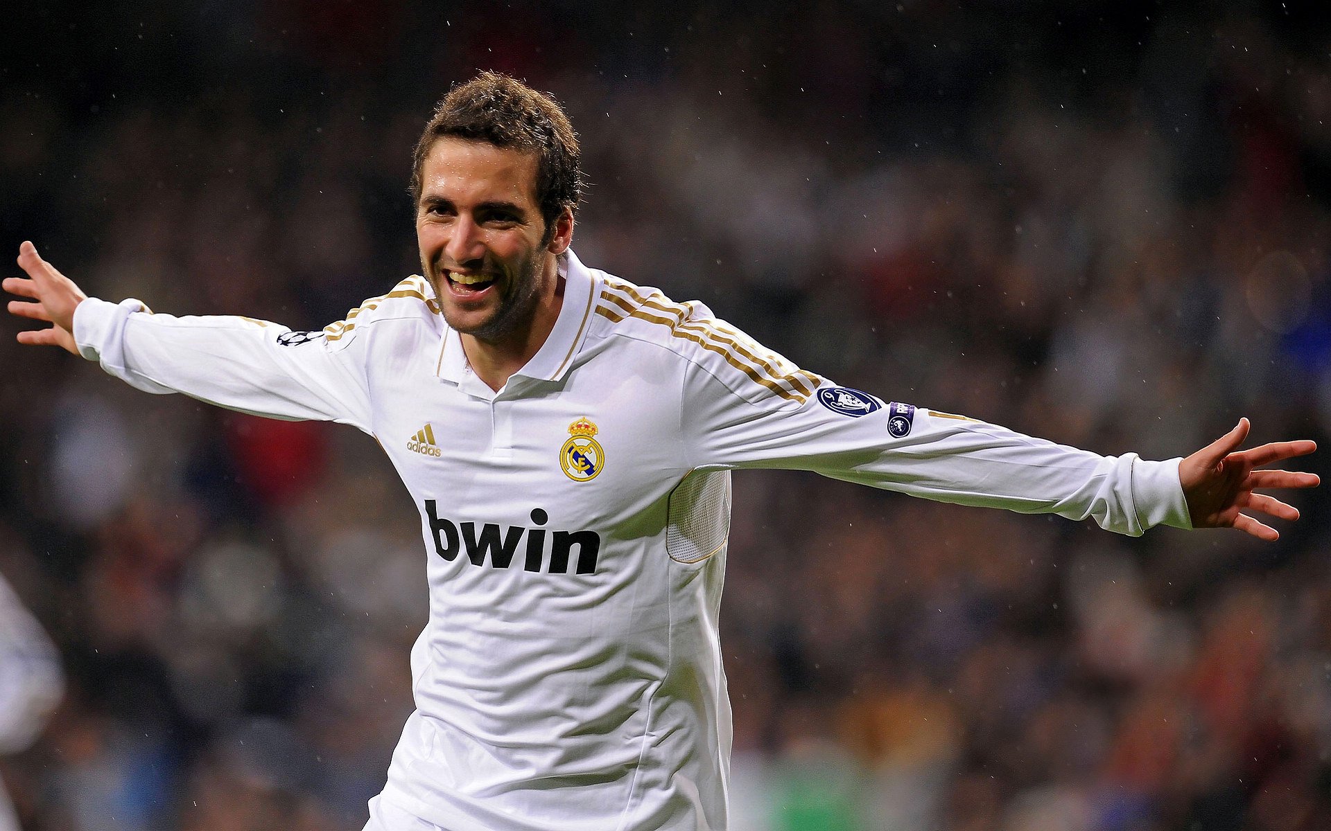 开云真人娱乐官网-欧冠助攻王盘点：那些完美传球的瞬间，欧冠助攻数排行榜